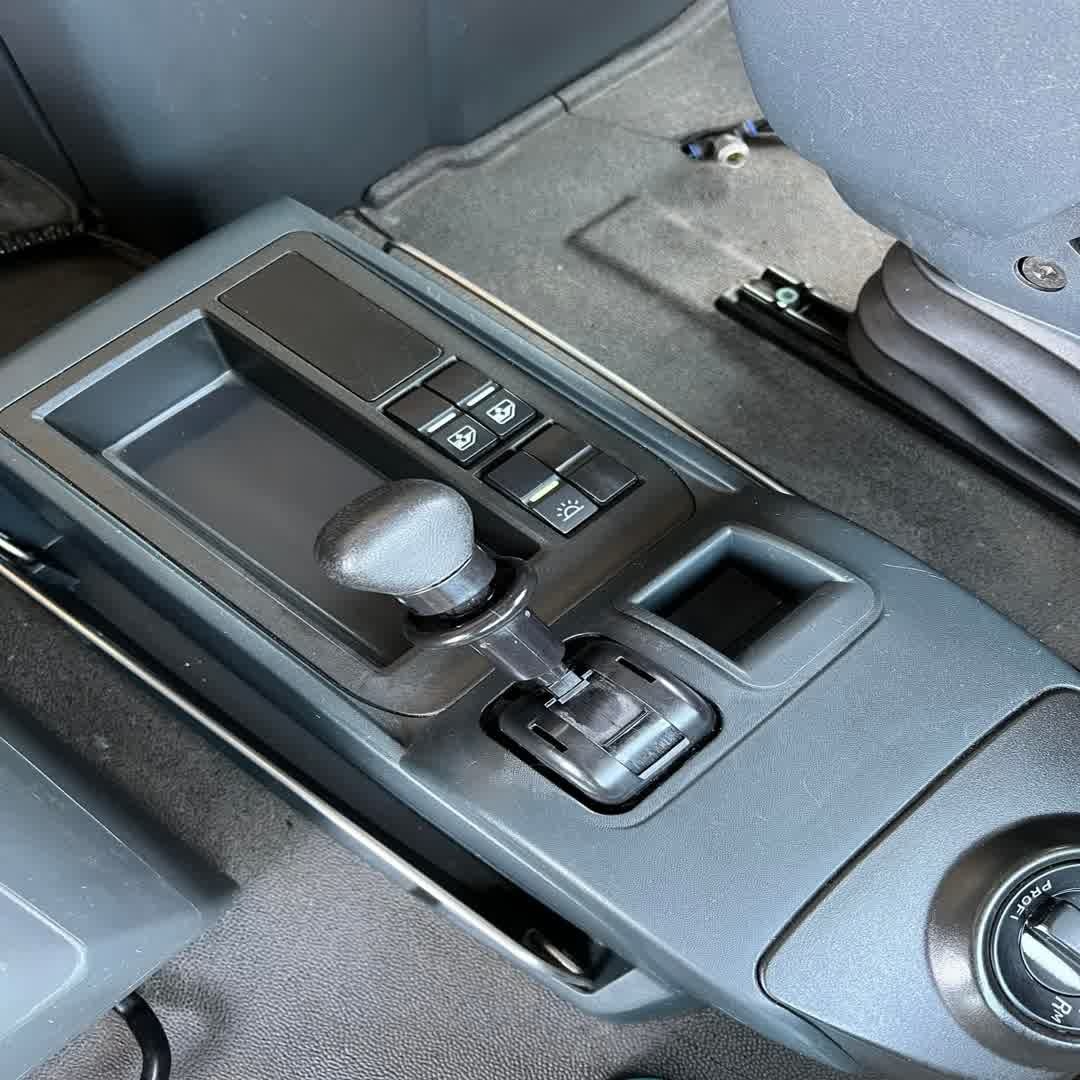 Pranie kabiny ciężarowej, czyszczenie kabiny kierowcy, pranie materacy w kabinie ciężarowej, detailing TIR, czyszczenie samochodu ciężarowego 